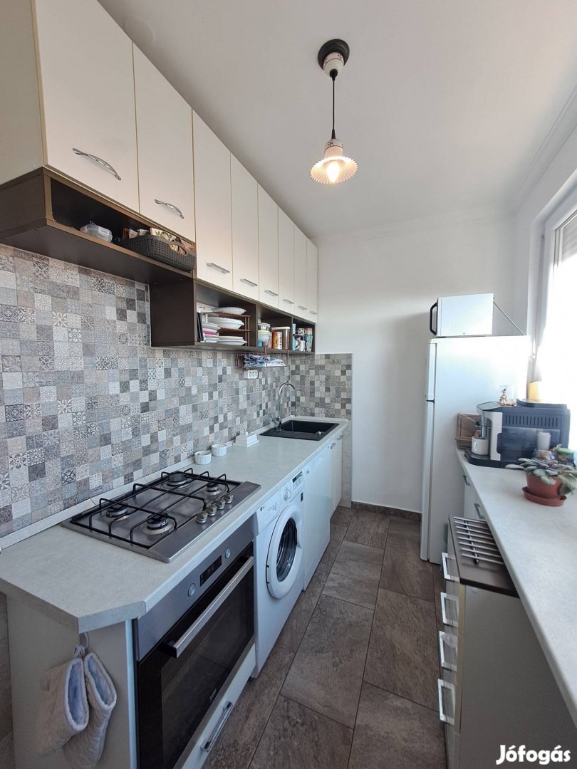 Debrecen, Sestakert 56 m-es, 3 szobás, csúsztatott zsalus