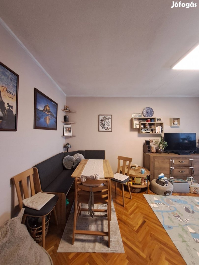 Debrecen, Újkert társasházi lakás panel 2 szoba 35 m