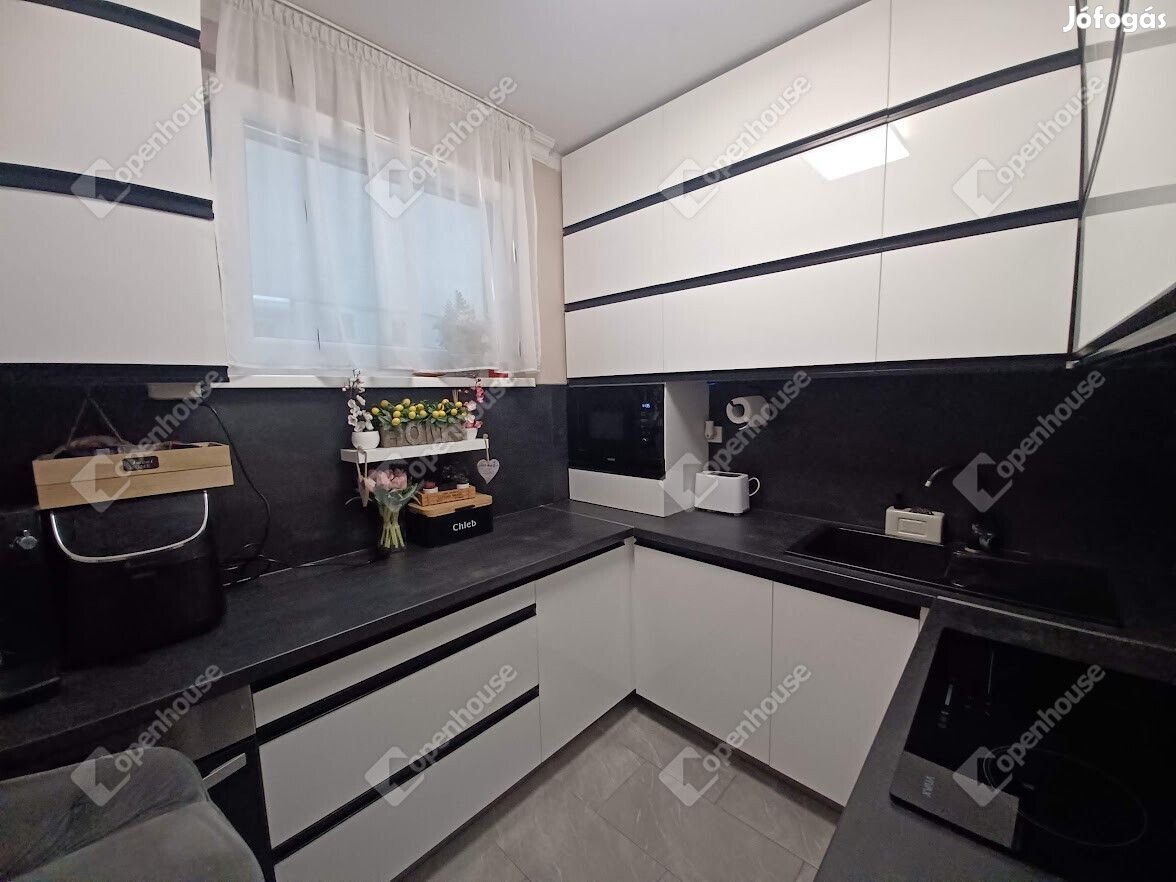 Debrecen belváros közelében társasházi lakás eladó