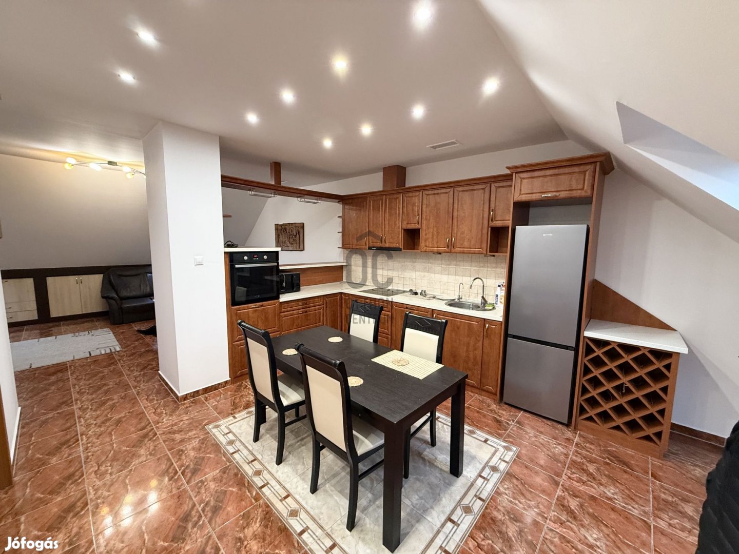 Debrecen abszolút belvárosában, azonnal költözhető,