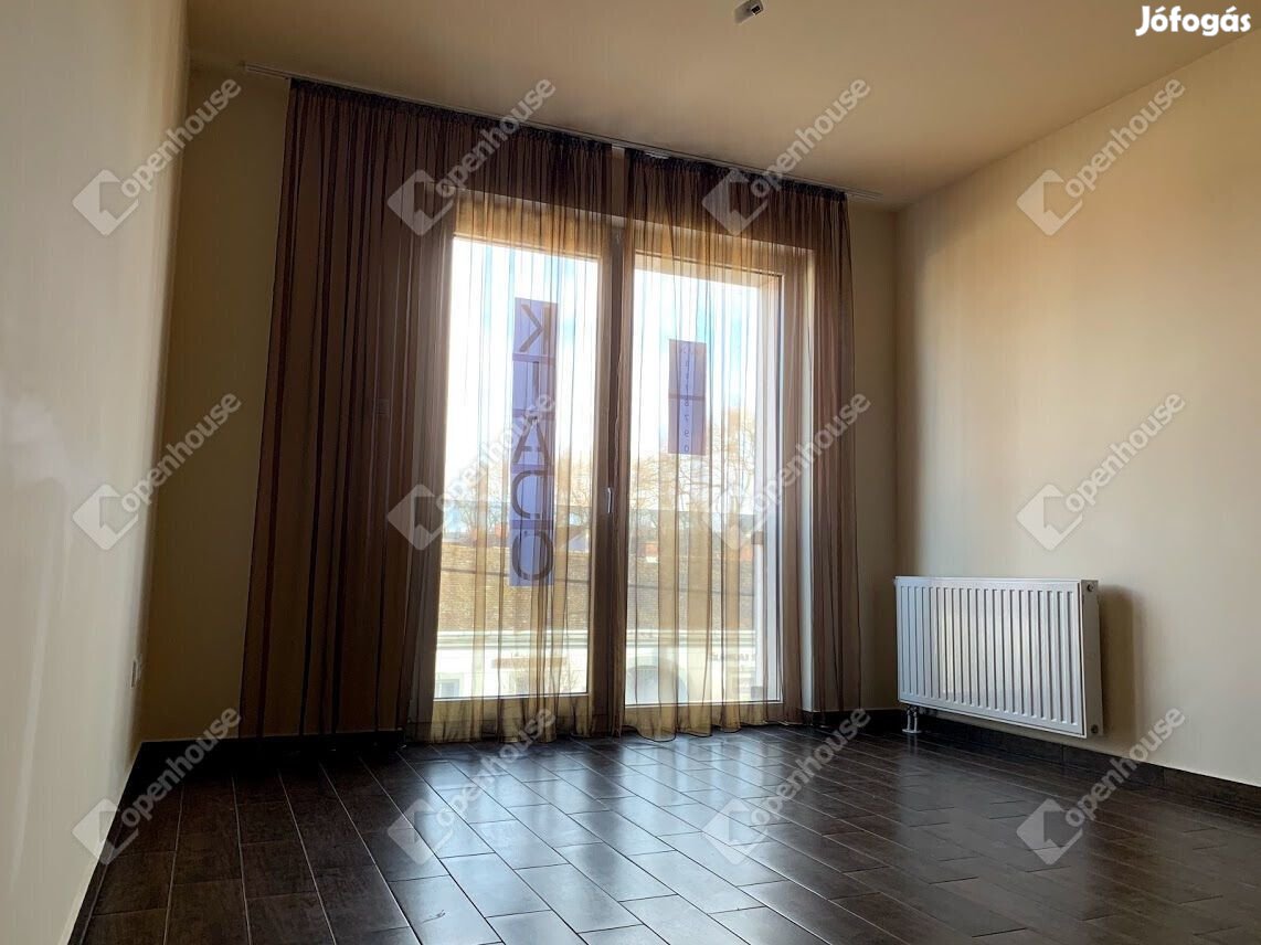 Debrecen belváros közeli lakás üzlethelyiségnek kiadó