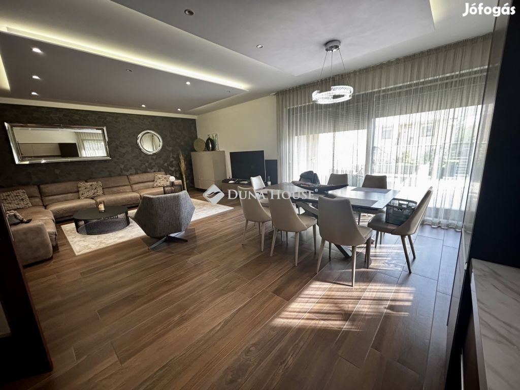 Debreceni 239 nm-es ház eladó