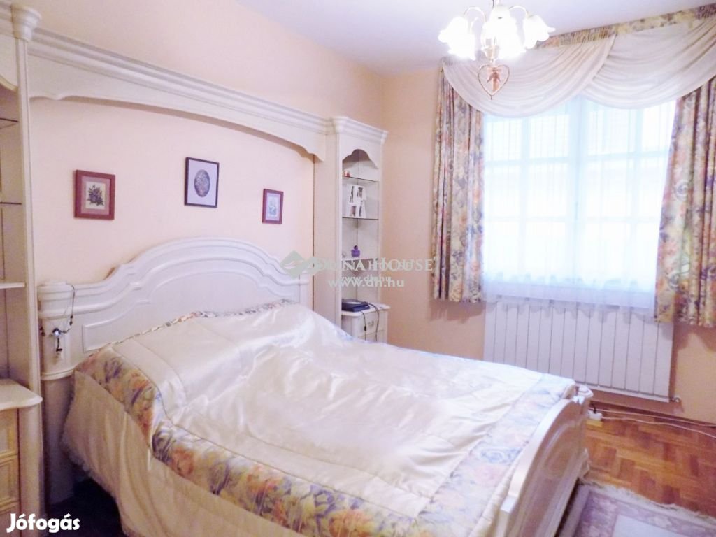 Debreceni 333 nm-es ház eladó