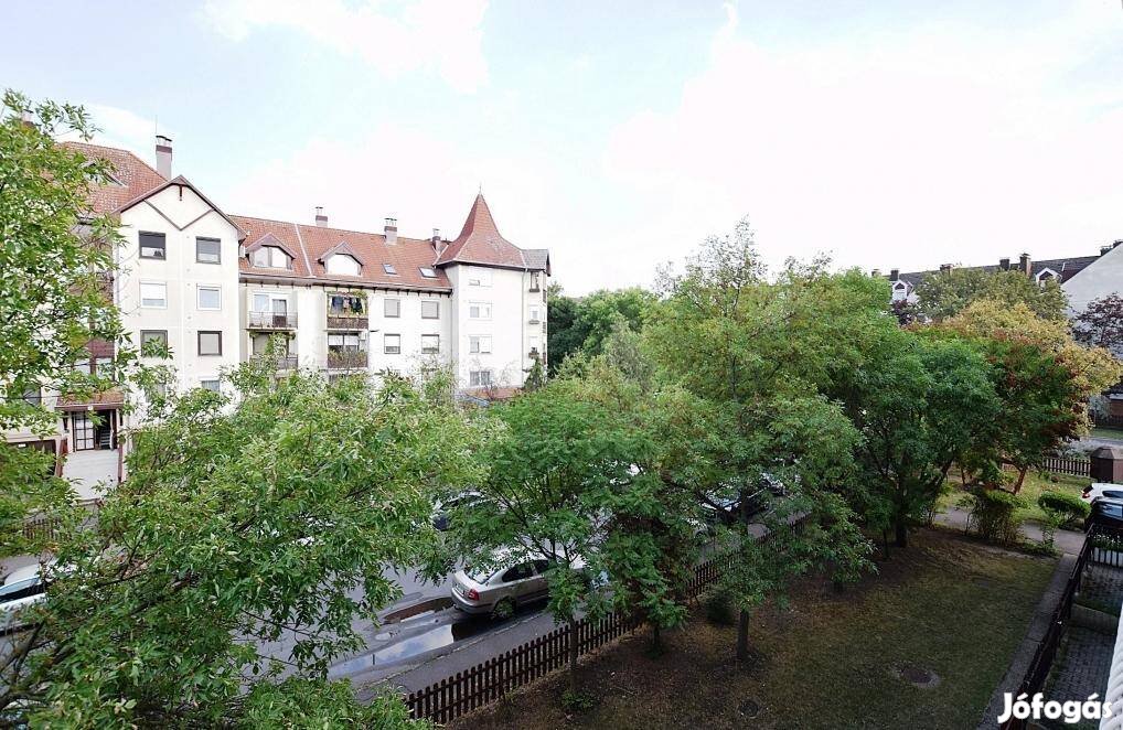 Debreceni 35 nm-es lakás kiadó 5176714