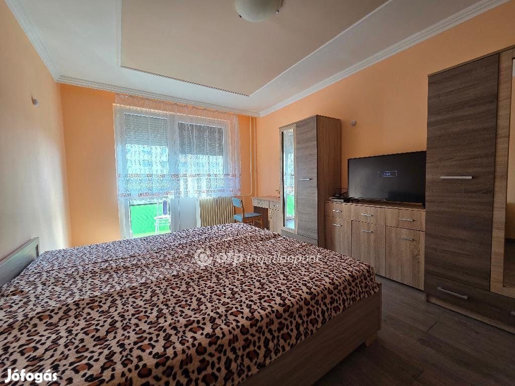 Debreceni 55 nm-es lakás kiadó
