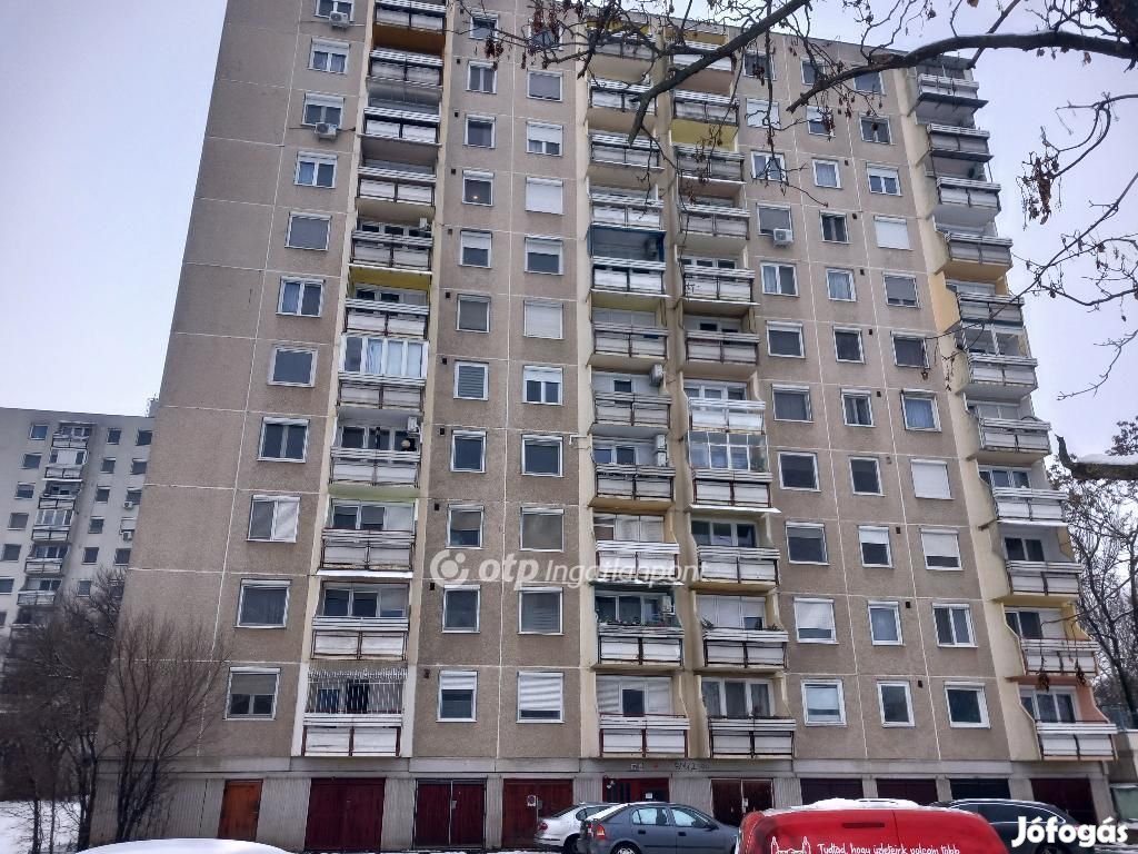 Debreceni 72 nm-es lakás eladó