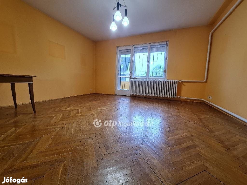 Debreceni 73 nm-es lakás eladó