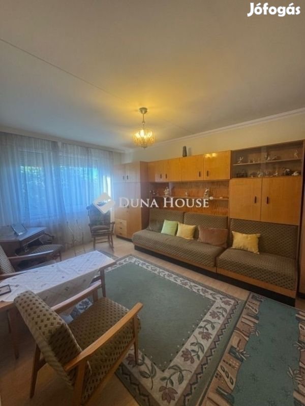 Debreceni 97 nm-es lakás eladó