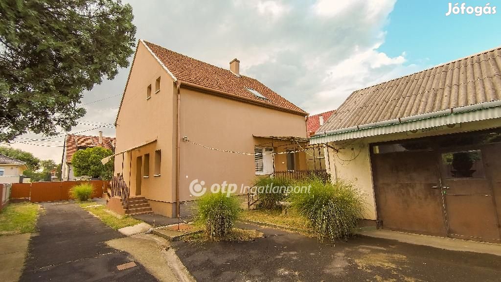 Debreceni eladó 150 nm-es ház