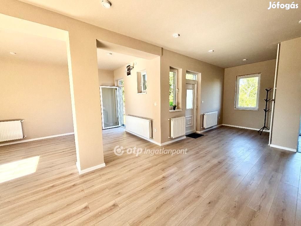 Debreceni eladó 208 nm-es lakás
