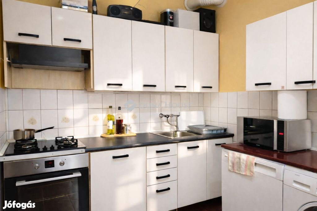 Debreceni eladó 64 nm-es lakás