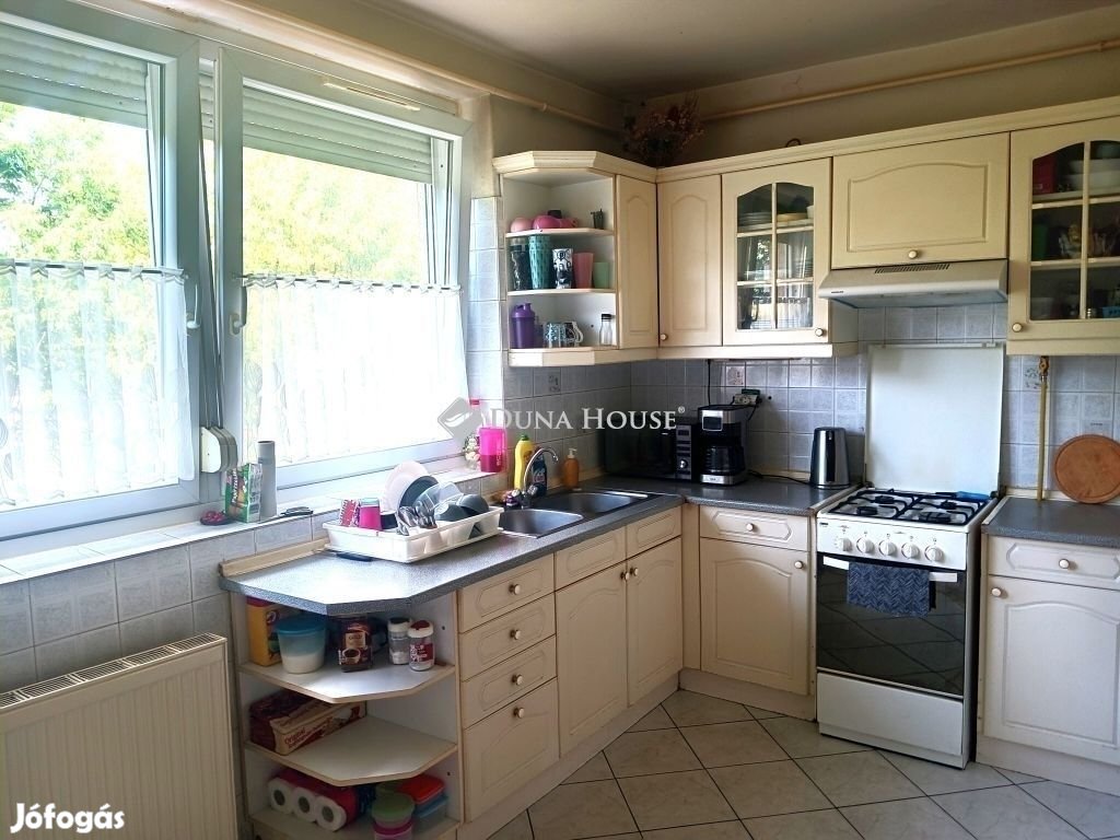Debreceni eladó 96 nm-es lakás