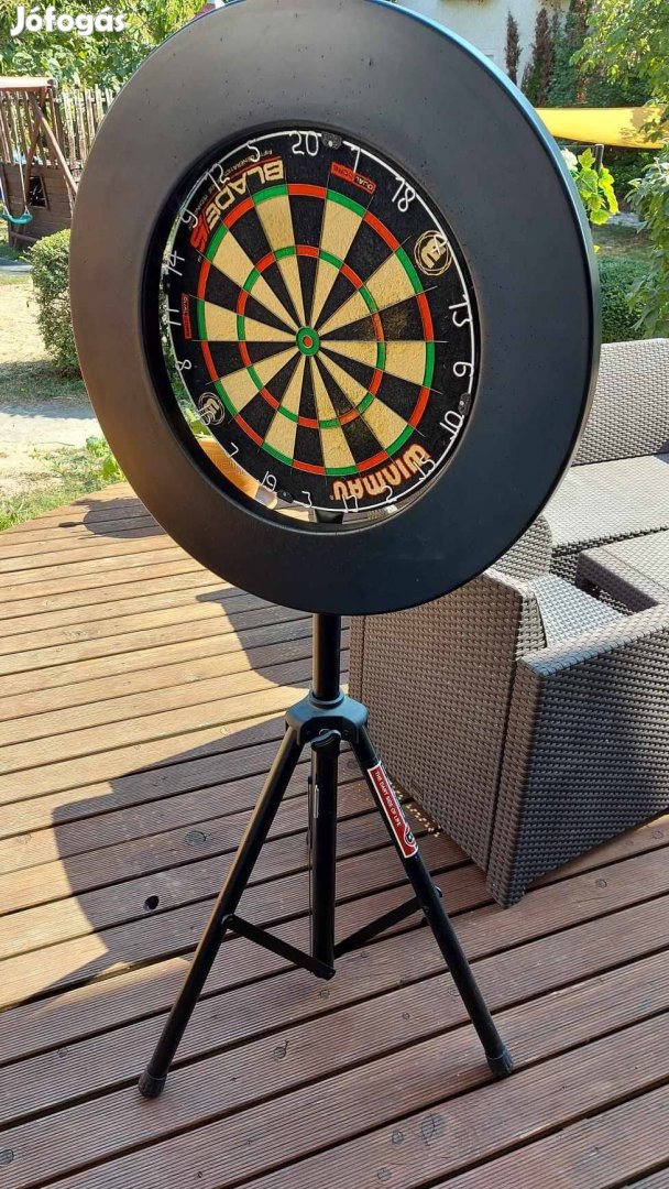 Decathlon Darts tábla , állvány és védőgyűrű egyben eladó