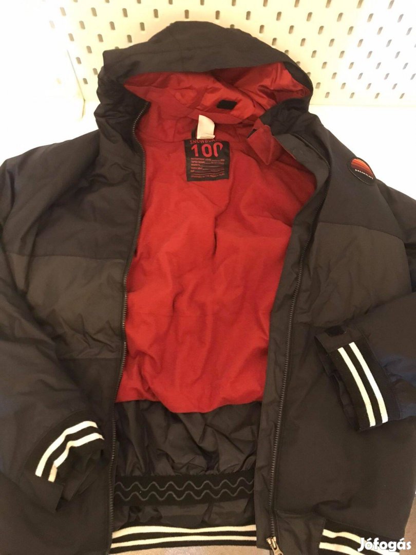 Decathlon kabát fiú, 143-152 cm, 12 év
