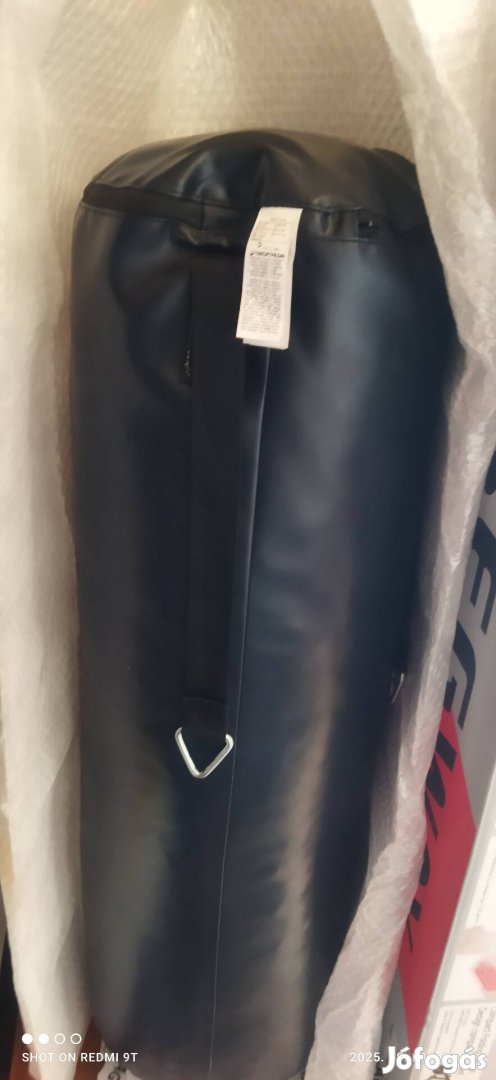 Dechlatonban vásárolt boxzsák eladó.