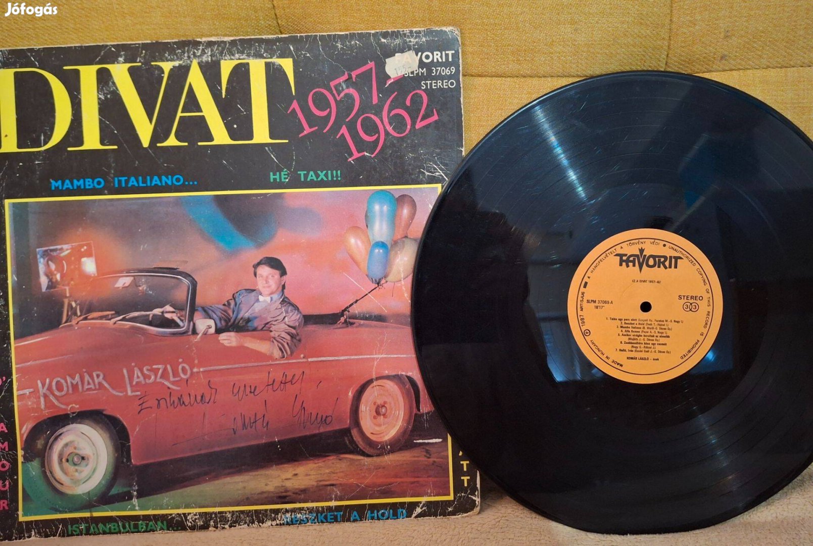 Dedikált Komár László bakelit eladó!