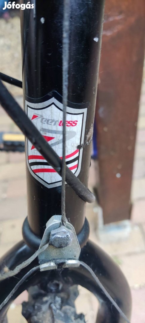 Deerless kerékpár eladó kis hibával.