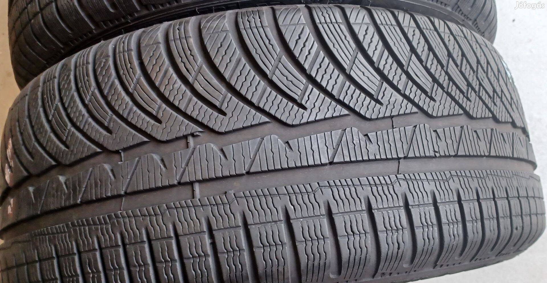 Defekttűrő Michelin Pilot Alpin 245/45 R18 téli gumik 4db