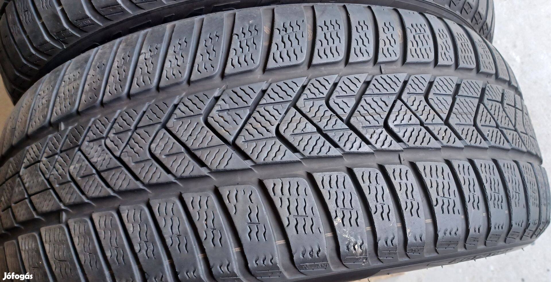 Defekttűrő Pirelli Sottozero3 245/45 R18 téli gumik 4db