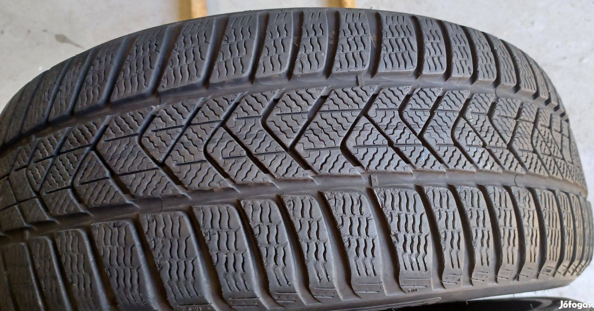 Defekttűrő Pirelli Sottozero3 MOE 225/45 R18 téli gumik 2db