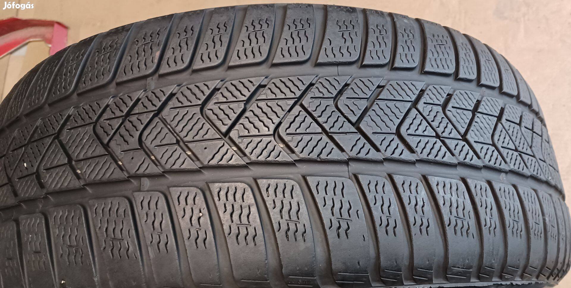 Defekttűrő Pirelli Sottozero3 Winter 245/40 R19 téli gumik 4db