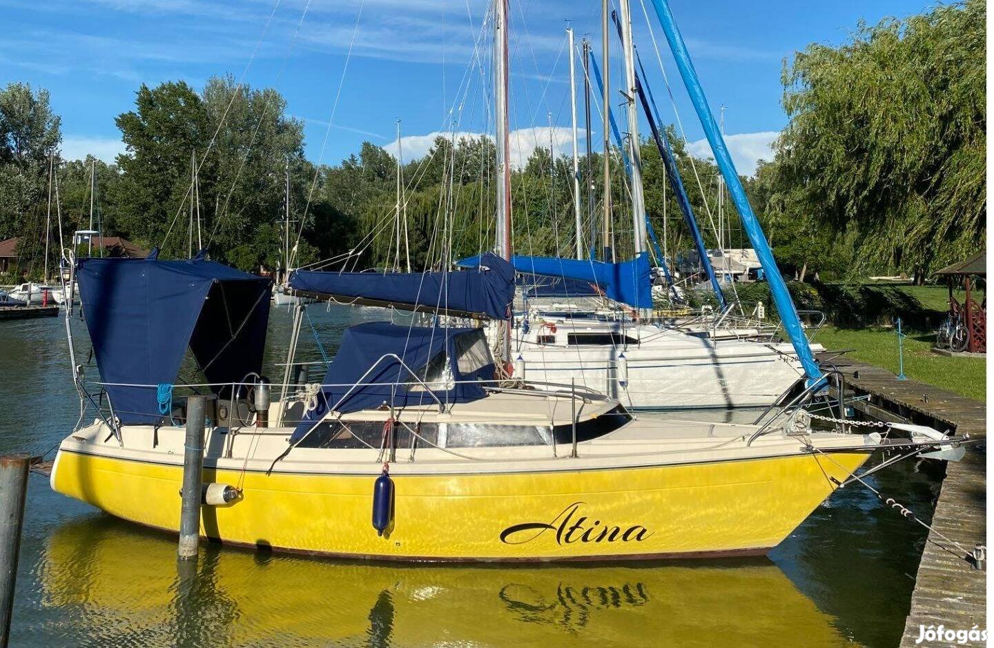 Dehler Delanta 26 vitorláshajó szép állapotban kikötőhellyel