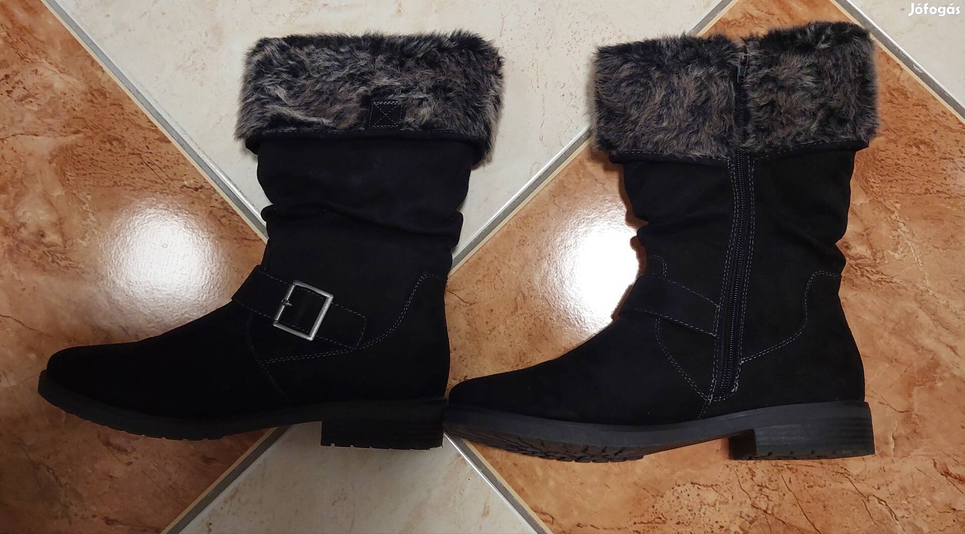 Deichmann női bundas csizma (41)