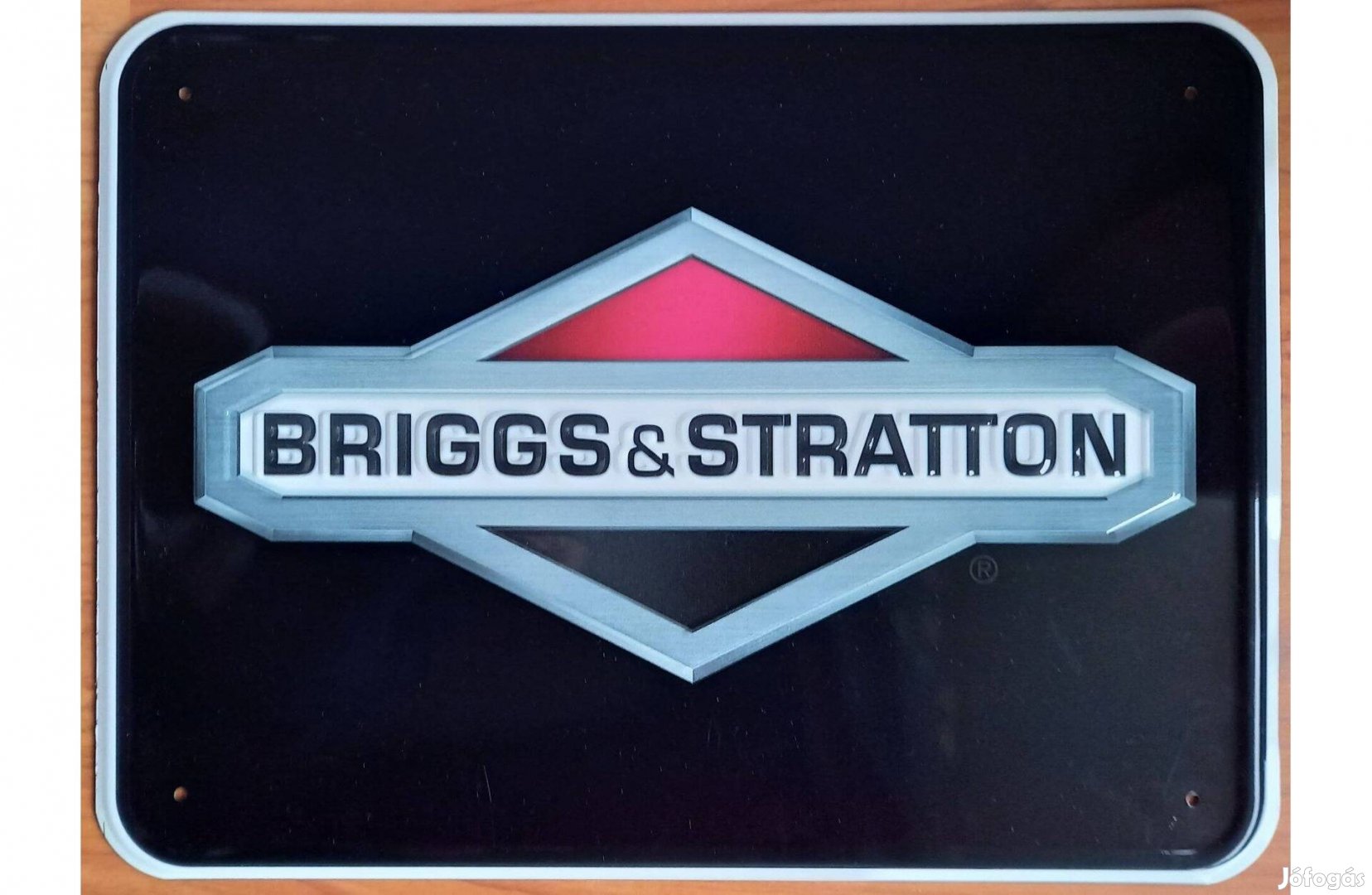 Dekorációs fém tábla (Briggs & Stratton) 30X40CM