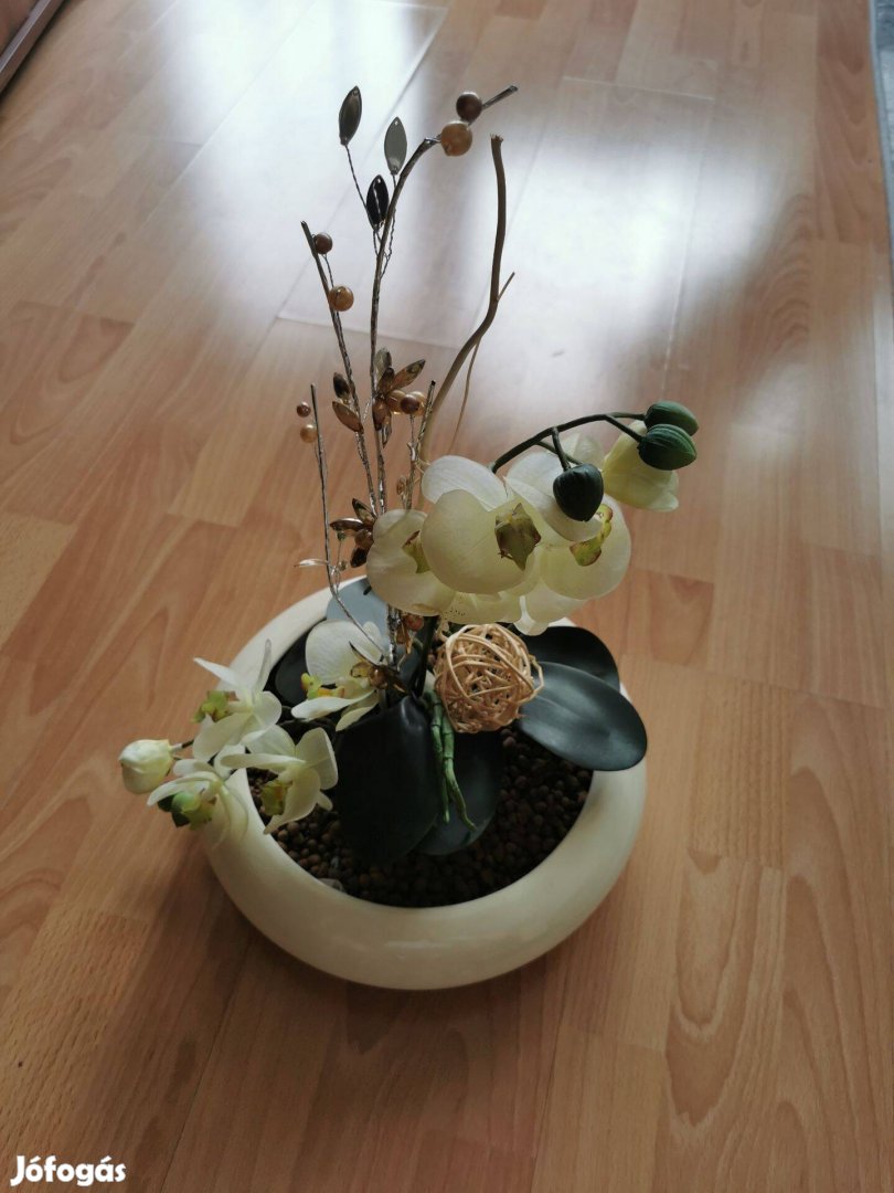 Dekoratív mű orchidea
