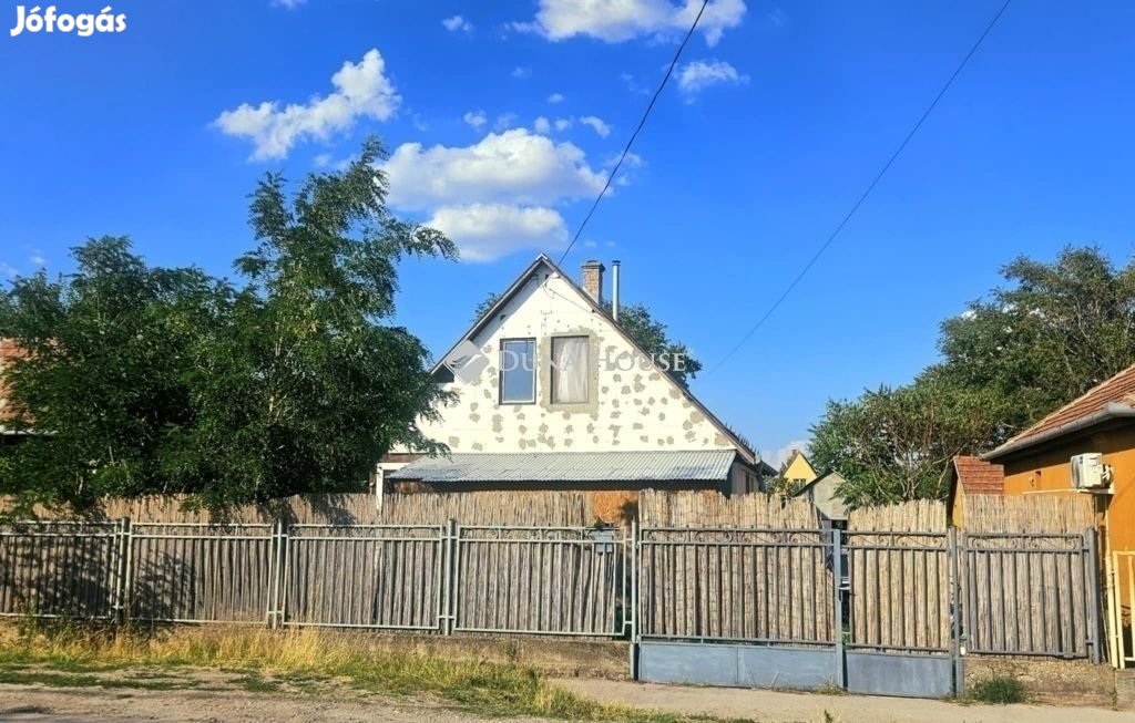 Délegyházai eladó 36 nm-es ház