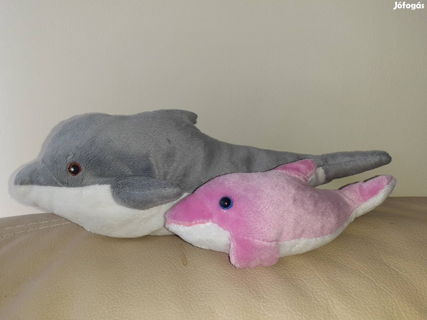 Delfin plüssök