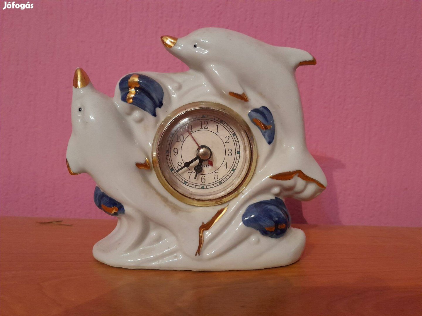 Delfin porcelán óra