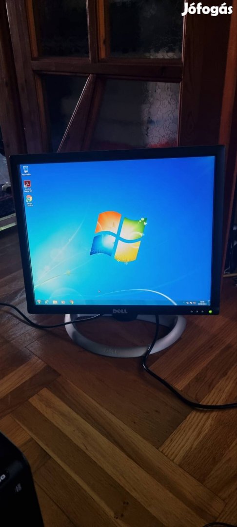 Dell 1901FP 19" monitor dvi, vga, usb csatlakozóval 