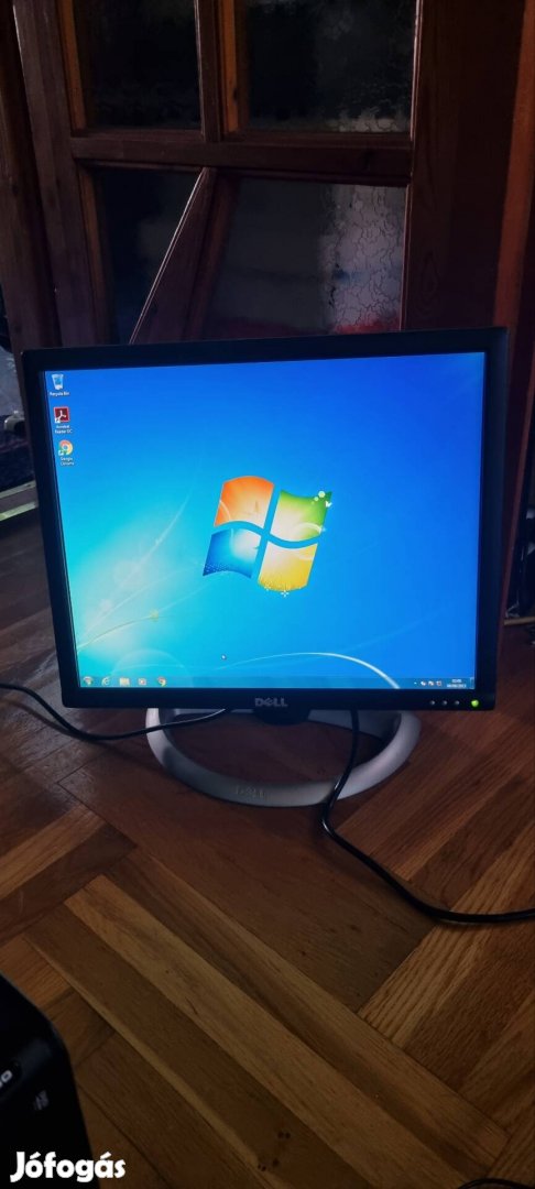 Dell 1901FP 19" monitor dvi, vga, usb csatlakozóval 