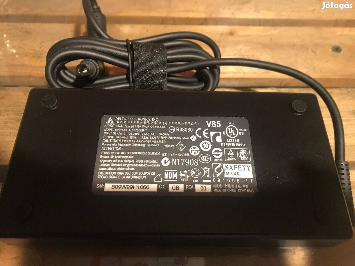 Dell 19.5v 11.8A 230W Tápegység