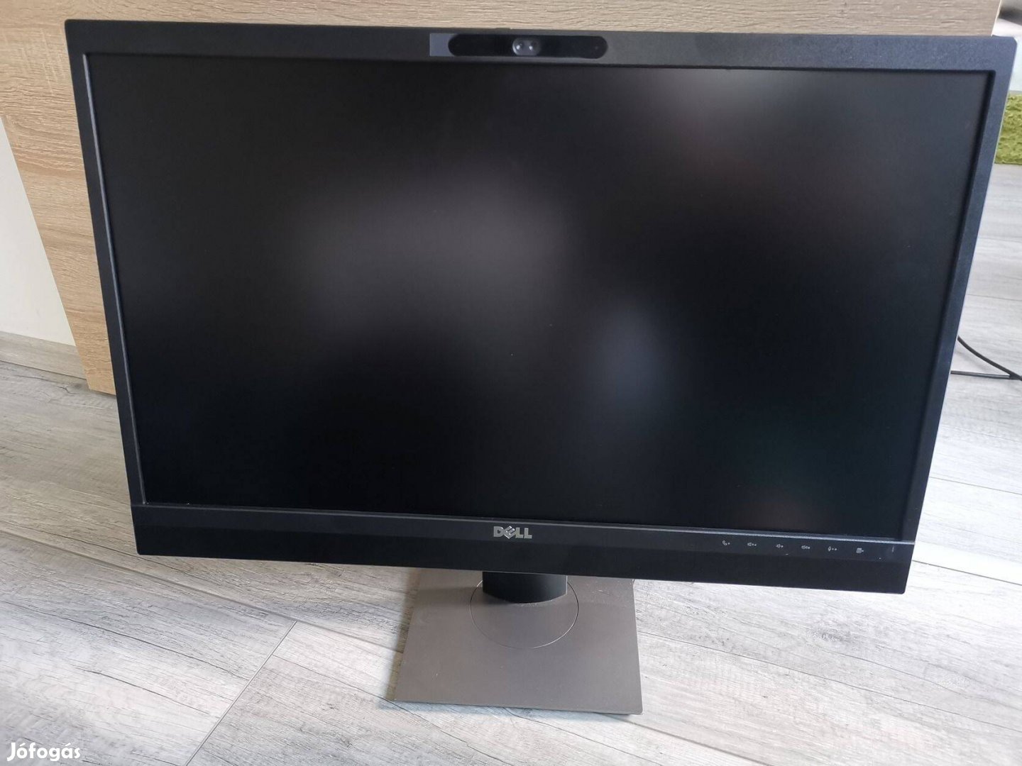 Dell 24" monitor webcam és hangszóróval 1920x1080 IPS panel állítható