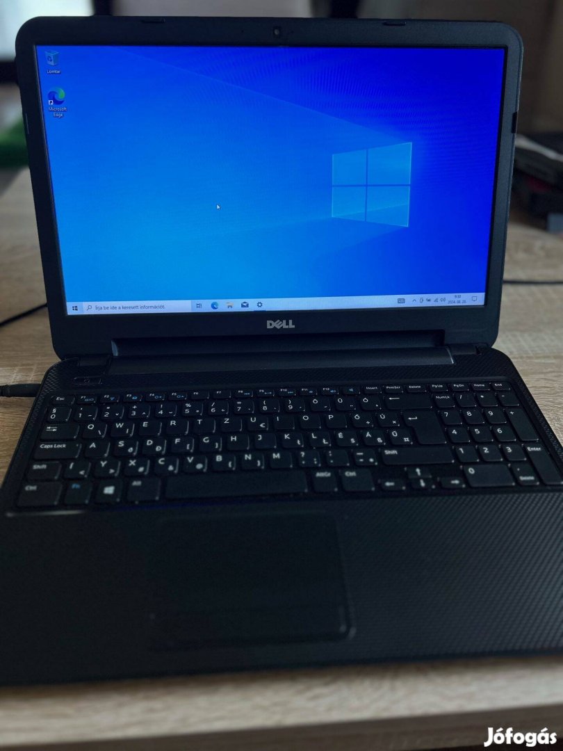 Dell 3537 Laptop /i5/8GB RAM/120GB SSD/HD8670M 1GB VGA