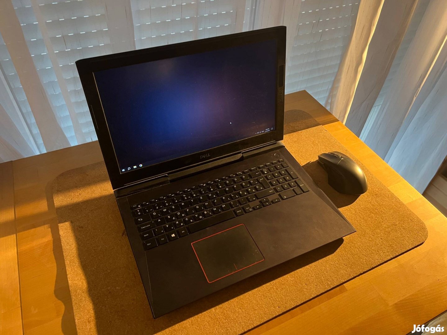 Dell G5 5587 Gaming Laptop + Asus Chackram egér + Dell laptoptáska