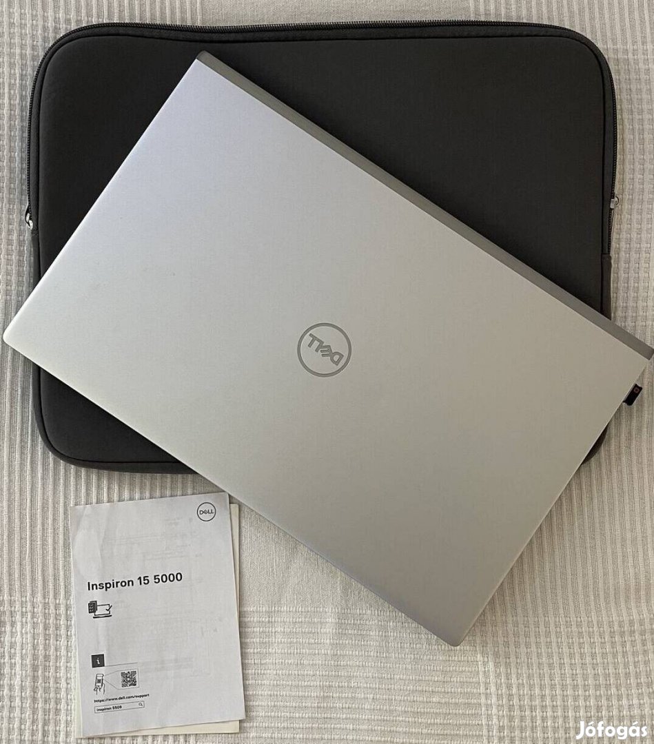 Dell Inspiron 15' 5000 ezüstszínű laptop