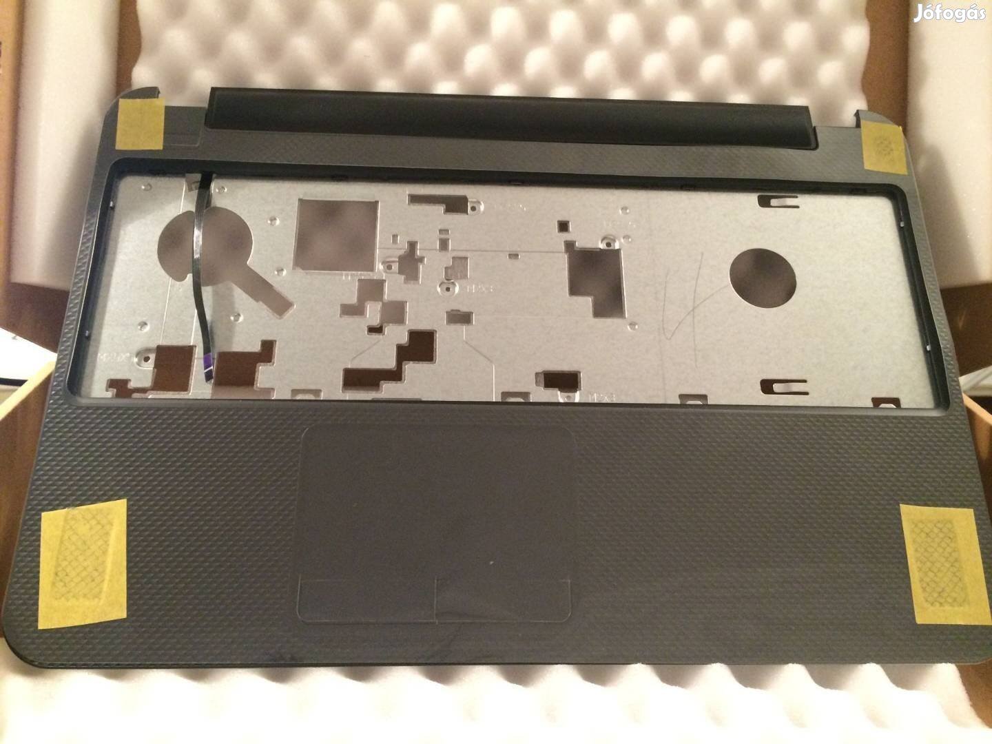 Dell Inspiron 3537 Palmrest Touchpad R8WT4 Új 0R8WT4