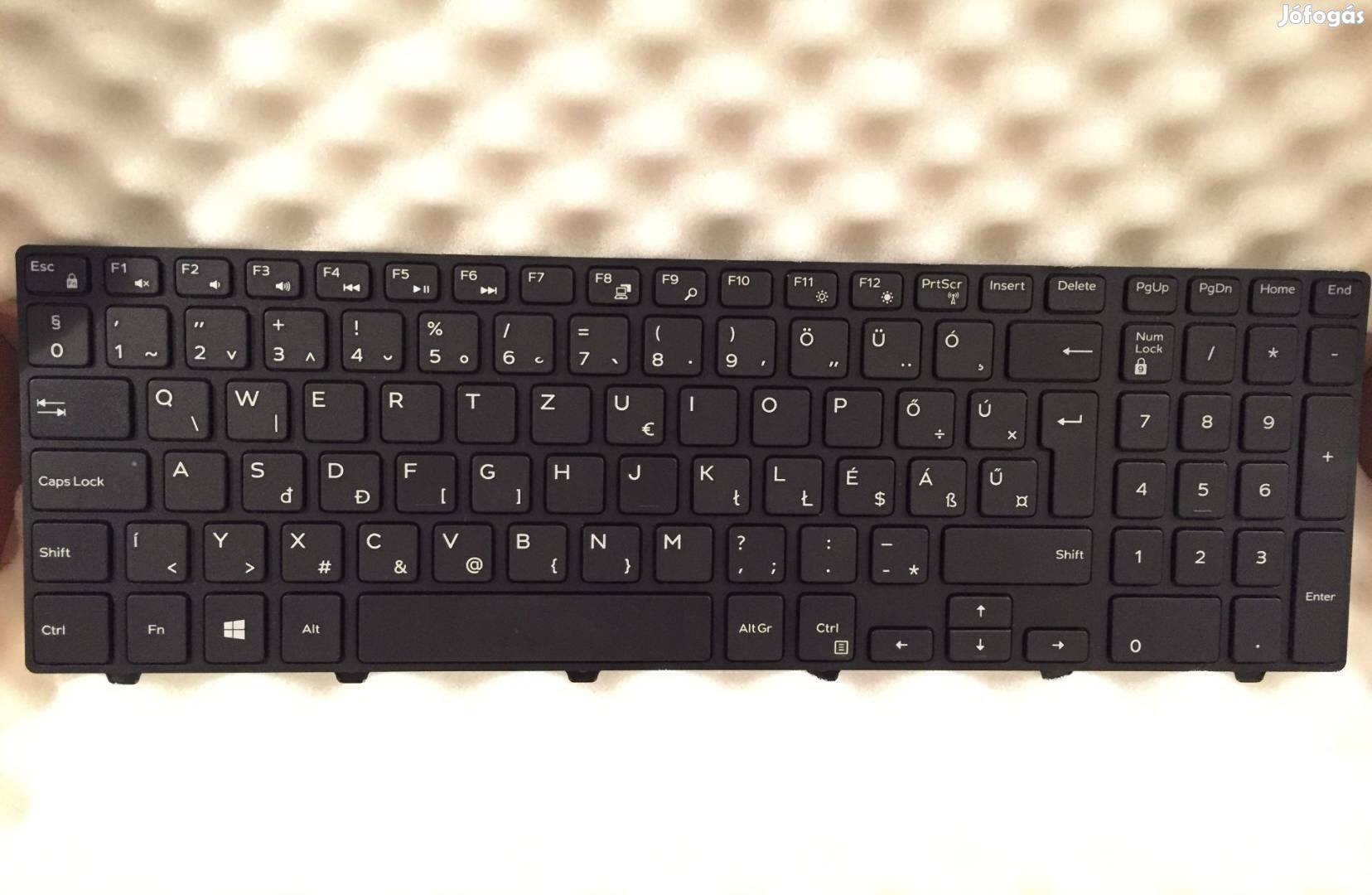 Dell Inspiron 3541 3542 5748 Magyar Billentyűzet Y5J14 0Y5J14