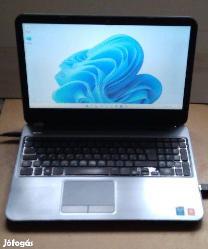Dell Inspiron 5537 Laptop