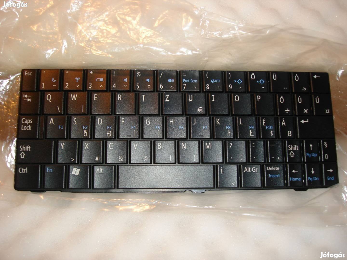 Dell Inspiron 910 Mini 9 Vostro A90 HUN Billentyűzet R541H 0R541H