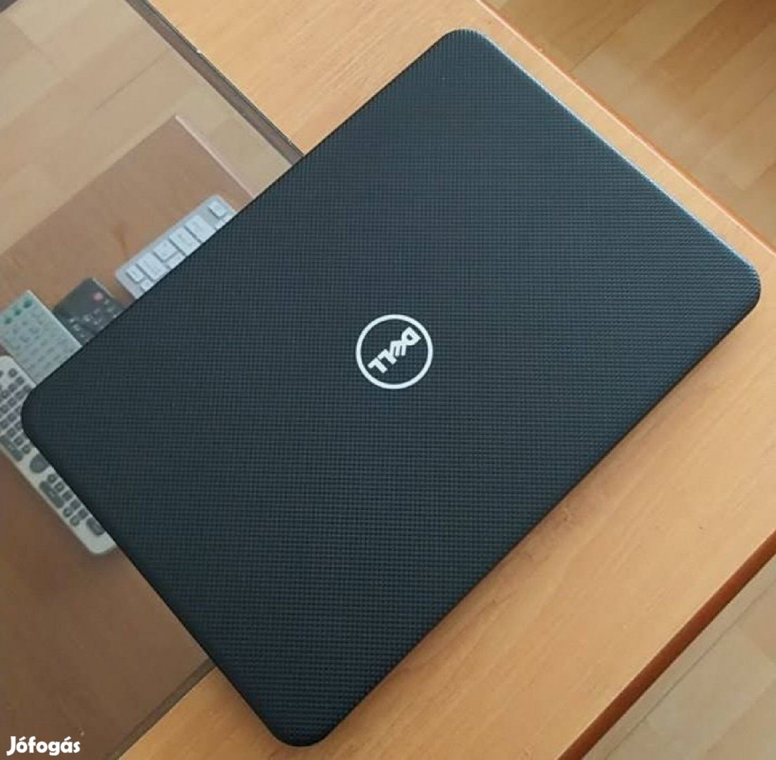 Dell Inspiron Laptop +táska