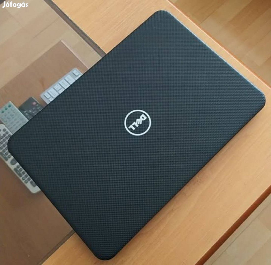 Dell Inspiron Laptop +táska