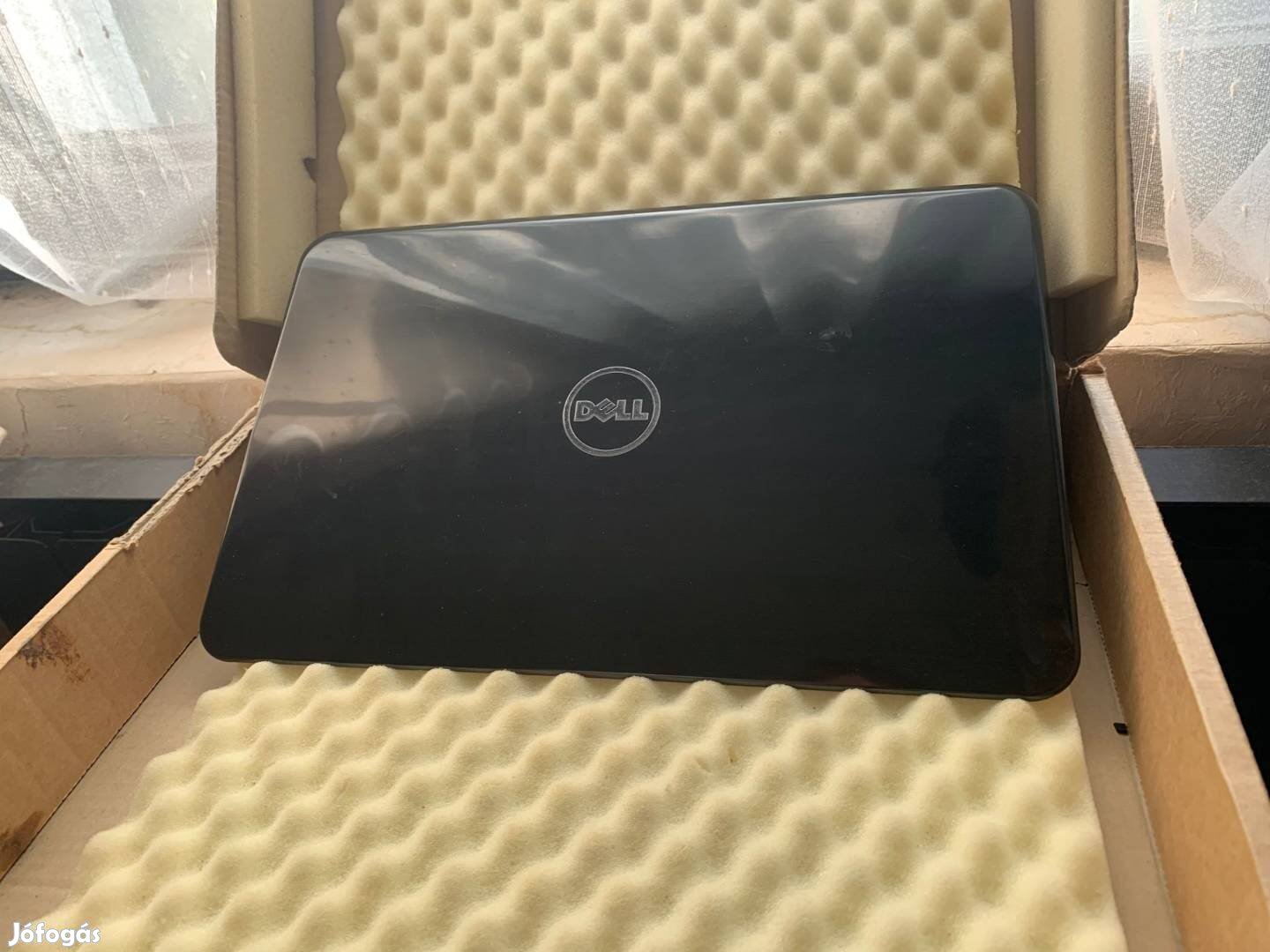 Dell Inspiron N5110 fekete cserélhető pattintós bontott Yrj61 0Yrj61