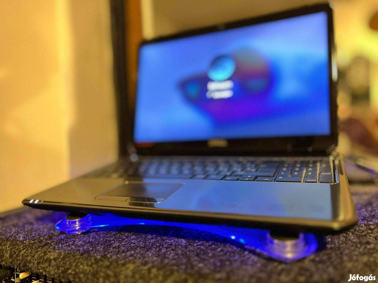 Dell Inspiron laptop / notebook + hűtőpad