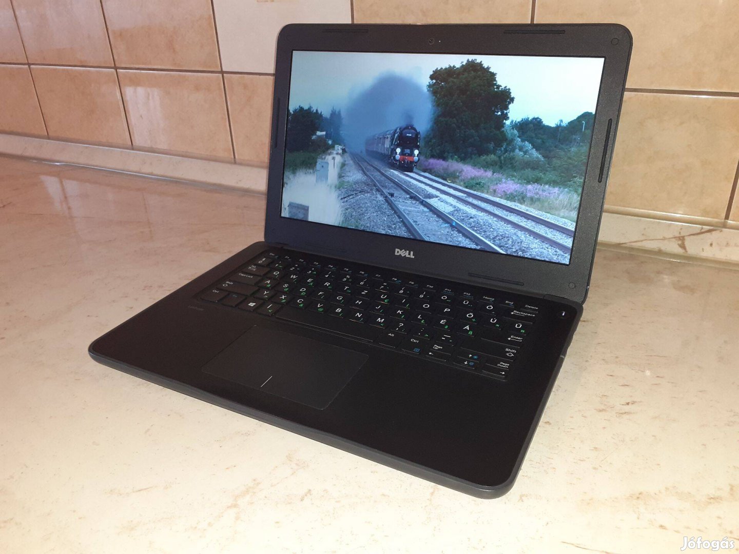 Dell Latitude 3380 I3 laptop, notebook, kiváló akku, új ssd, Win10