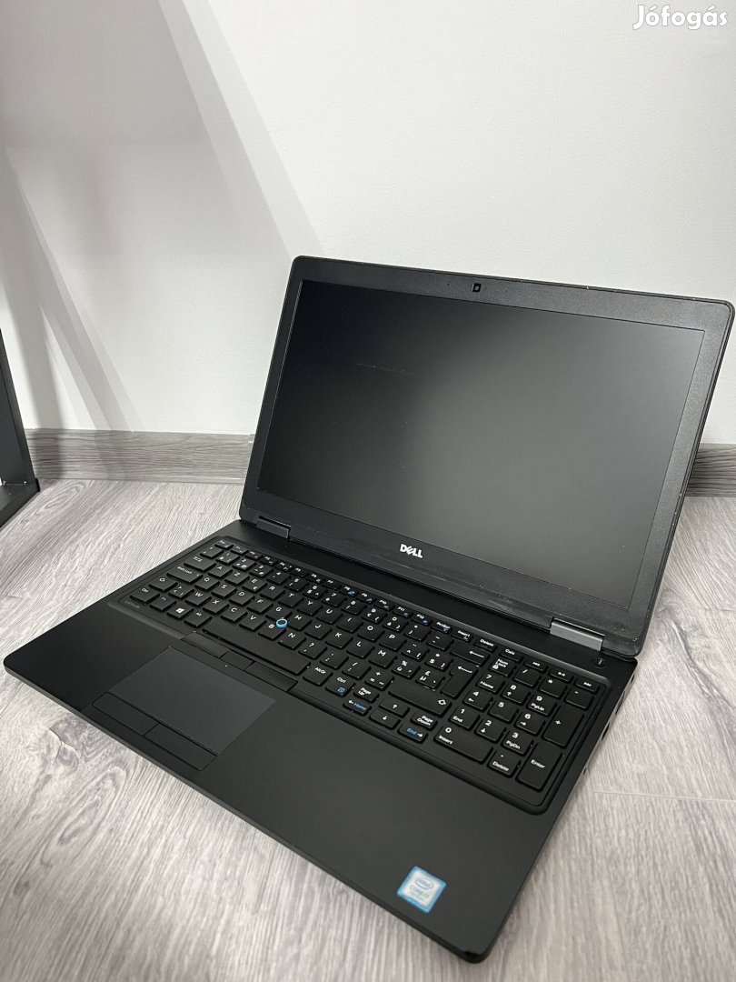 Dell Latitude 5580 15.6" FHD I7-7820HQ 2GB VGA Alkatrésznek