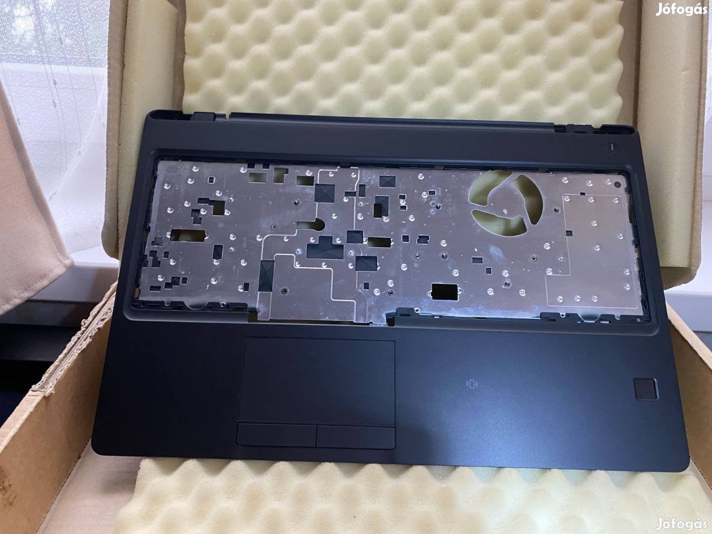 Dell Latitude 5580 palmrest touchpad burkolat ujjlenyomatolvasó GT3WT